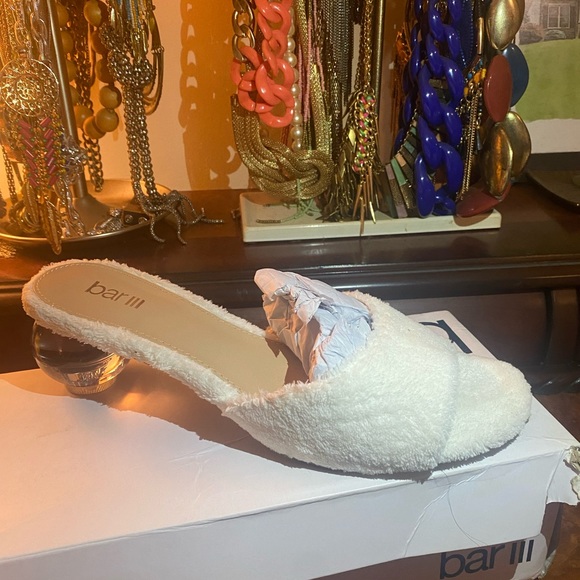 Women’s Sandals- Mules - Picture 2 of 4